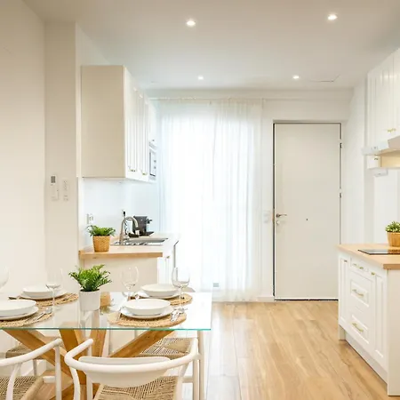 Appartement Isg Triana 1 *